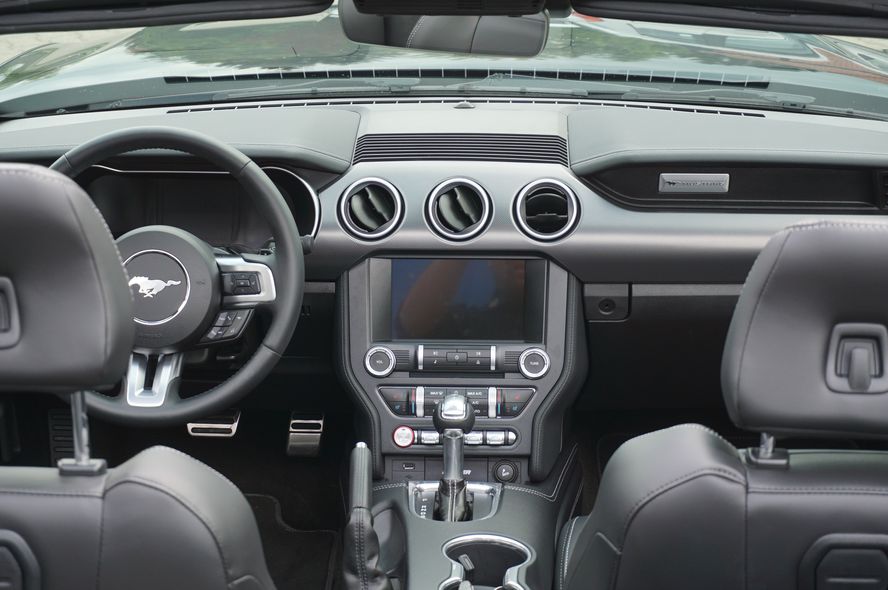 Ford Mustang Convertible GT ERZ Performance umbau