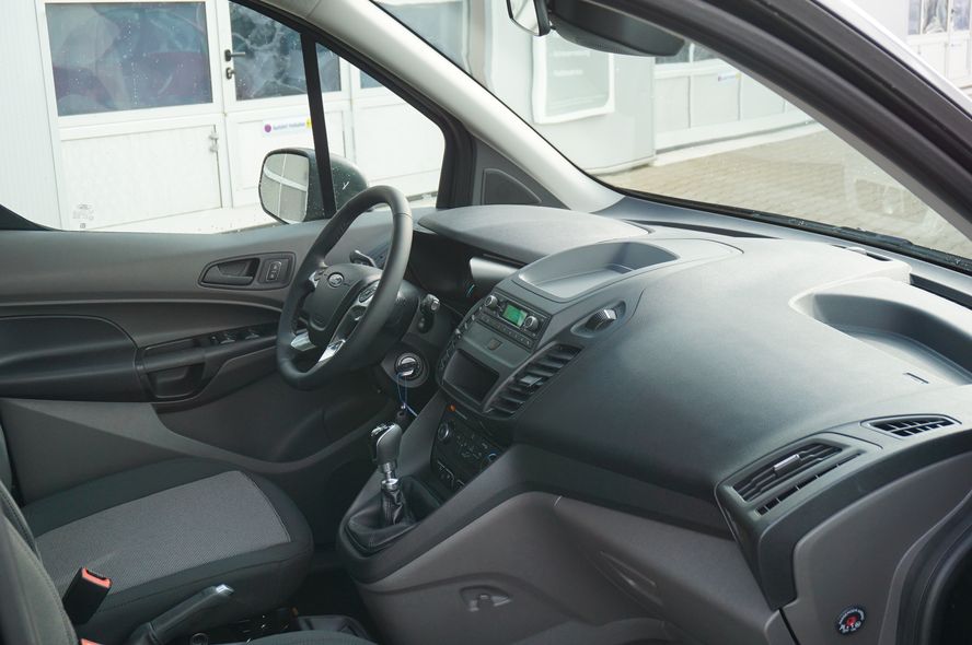 Ford TOURNEO CONNECT AMBIENTE