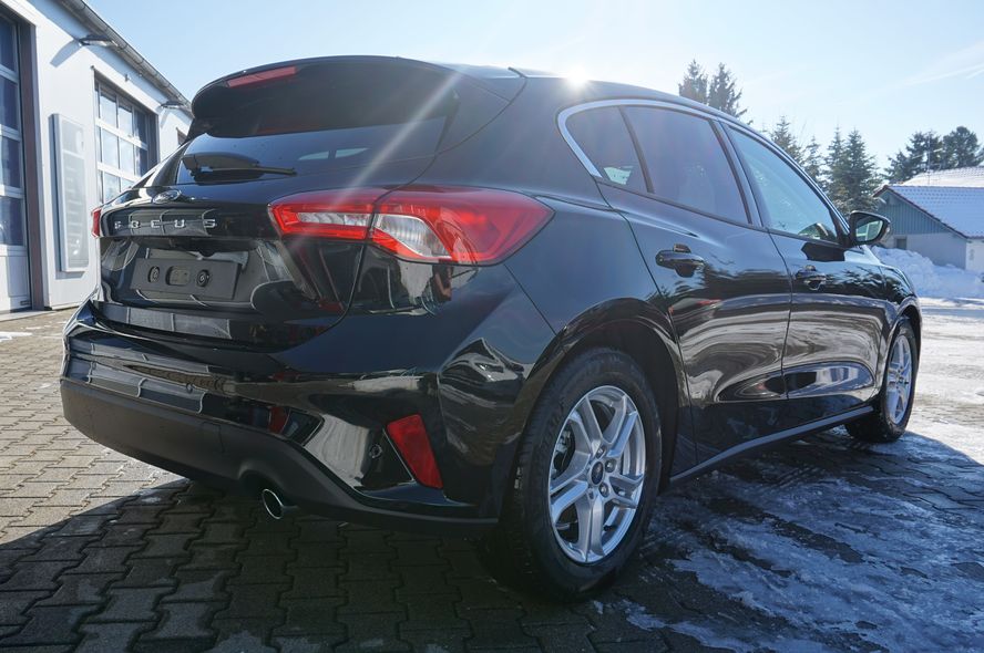 Ford Focus Titanium Edition